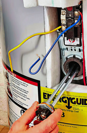 https://applecrosshotwater.com.au/uploads/2025/06/hot-water-servicing-11836.jpg