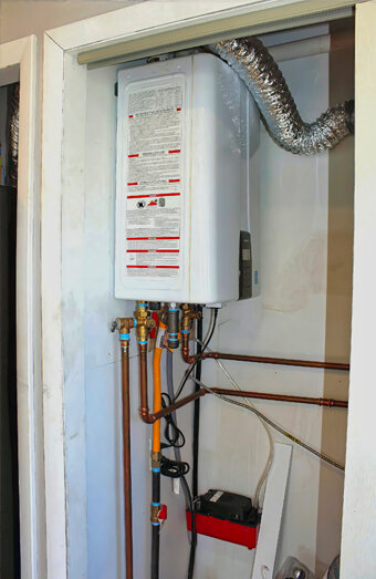 https://applecrosshotwater.com.au/uploads/2025/06/instant-hot-water-systems-43926.jpg