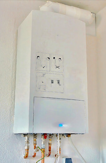https://applecrosshotwater.com.au/uploads/2025/06/thermostatic-water-systems-54924.jpg